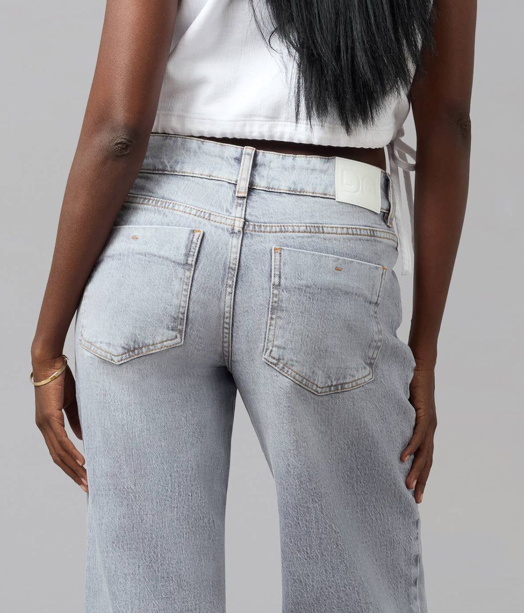 Leah Mid Rise Comfort Straight Grey Jeans