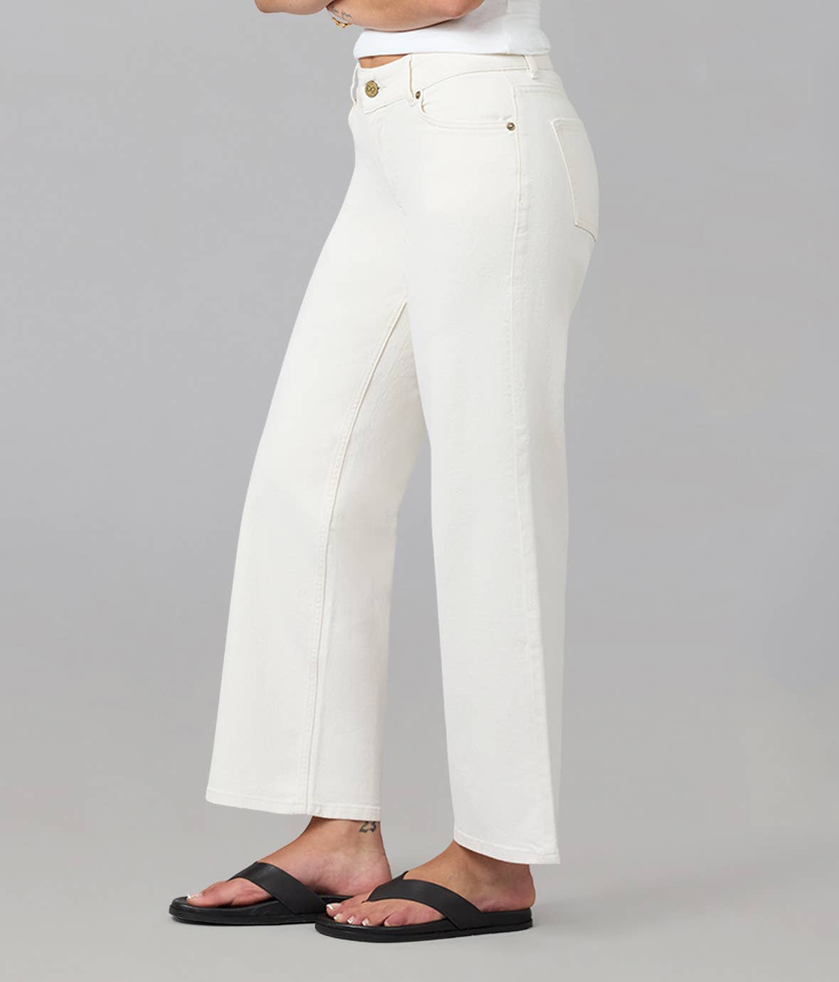 Brooke White Mid Rise Straight Jean