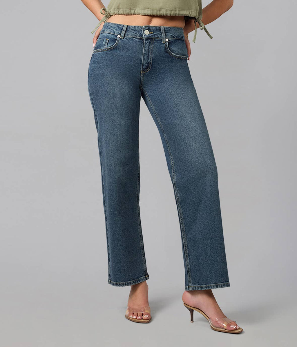 Isabelle Mid Rise Comfort Straight Jeans Film Noir