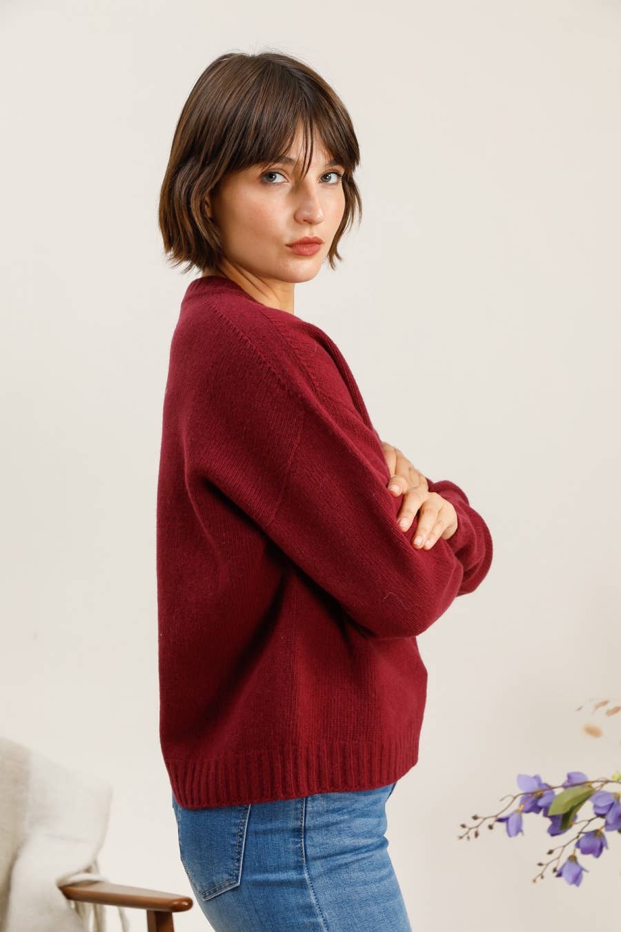 Bishop V-neck sweater 100% superfine merino wool