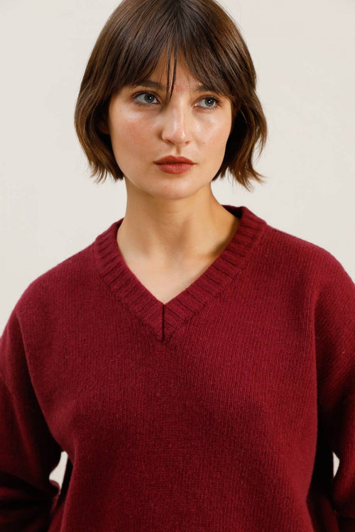 Bishop V-neck sweater 100% superfine merino wool