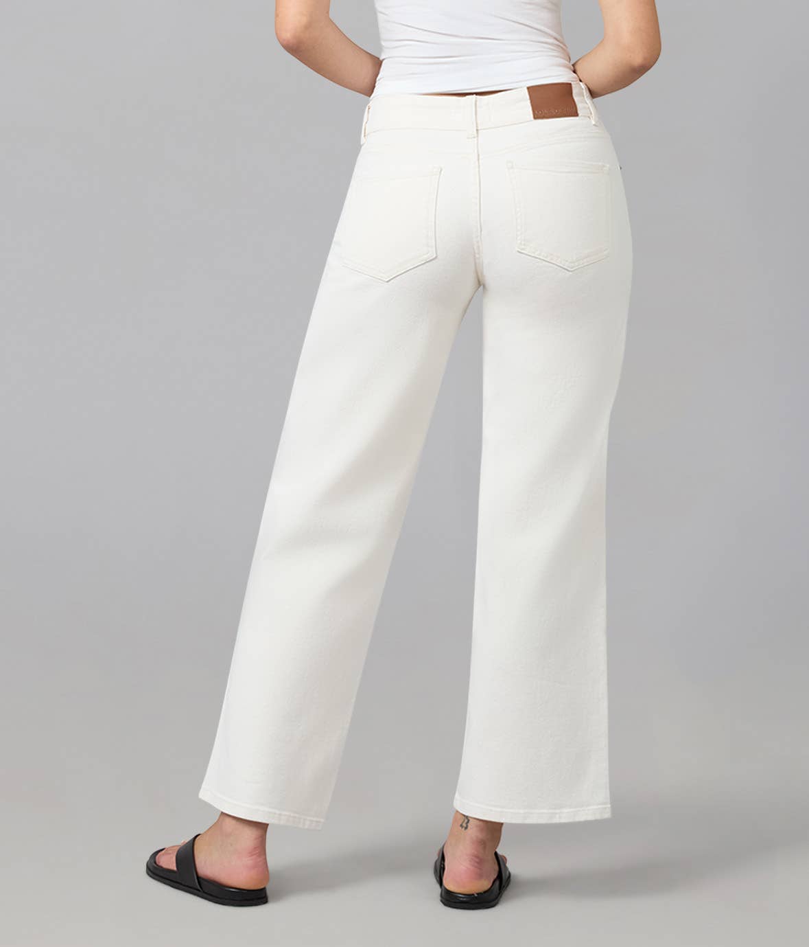 Brooke White Mid Rise Straight Jean
